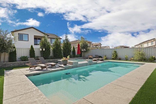 3242 Shrute Dr, Lathrop, CA 95330