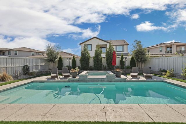 3242 Shrute Dr, Lathrop, CA 95330