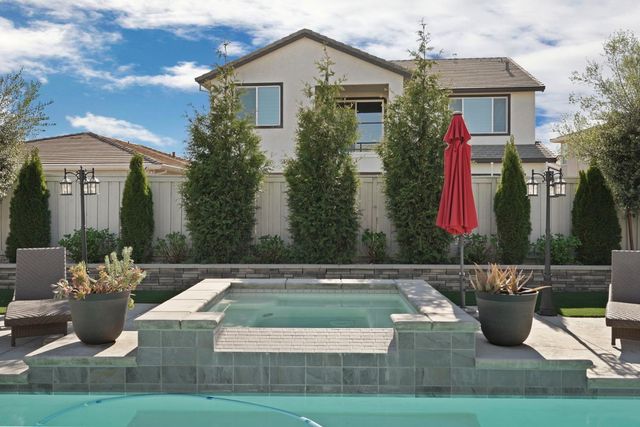 3242 Shrute Dr, Lathrop, CA 95330