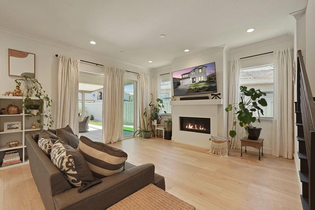 3242 Shrute Dr, Lathrop, CA 95330