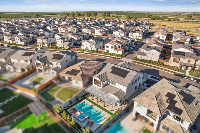 3242 Shrute Dr, Lathrop, CA 95330