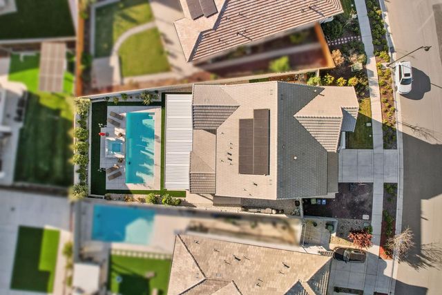 3242 Shrute Dr, Lathrop, CA 95330