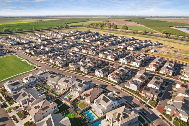 3242 Shrute Dr, Lathrop, CA 95330