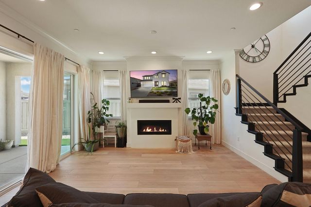 3242 Shrute Dr, Lathrop, CA 95330