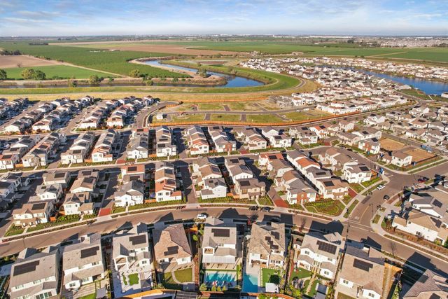 3242 Shrute Dr, Lathrop, CA 95330