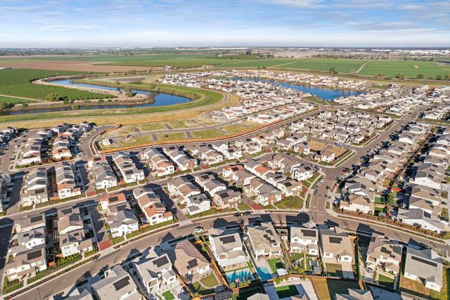 3242 Shrute Dr, Lathrop, CA 95330