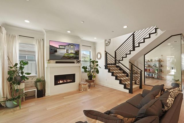 3242 Shrute Dr, Lathrop, CA 95330