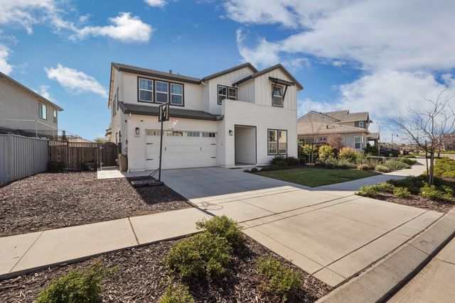 3242 Shrute Dr, Lathrop, CA 95330