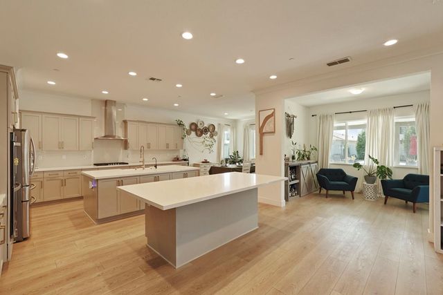 3242 Shrute Dr, Lathrop, CA 95330