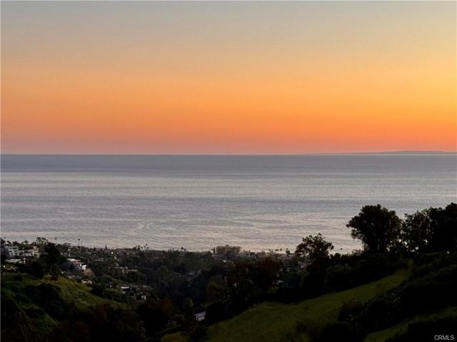 2155 Temple Hills, Laguna Beach, CA 92651