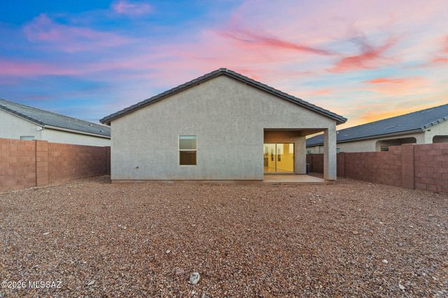 12143 E Rose Frances Drive, Vail, AZ 85641