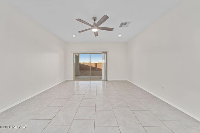 12143 E Rose Frances Drive, Vail, AZ 85641