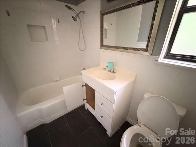 615 Biltmore Avenue W-3, Asheville, NC 28803