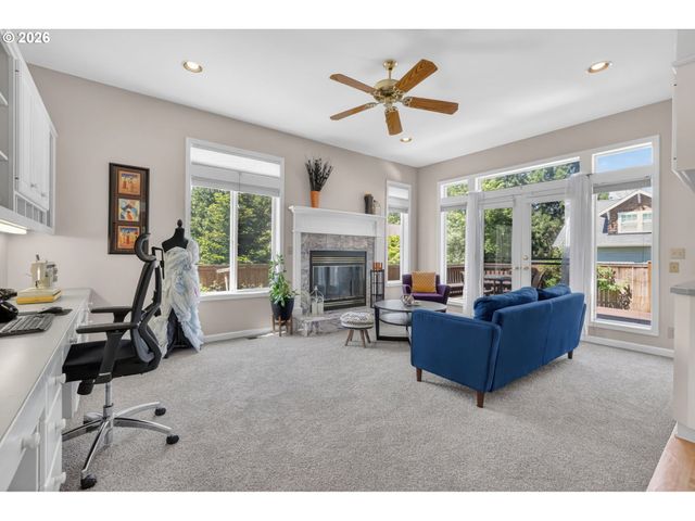 2669 AUGUSTA St, Eugene, OR 97403