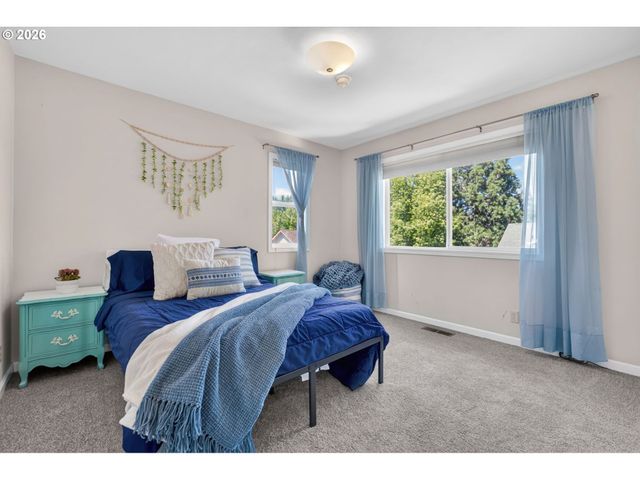 2669 AUGUSTA St, Eugene, OR 97403