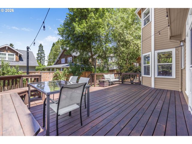 2669 AUGUSTA St, Eugene, OR 97403