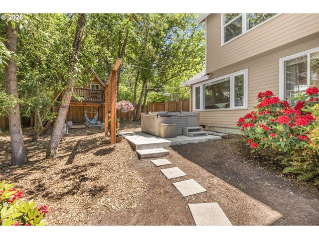 2669 AUGUSTA St, Eugene, OR 97403
