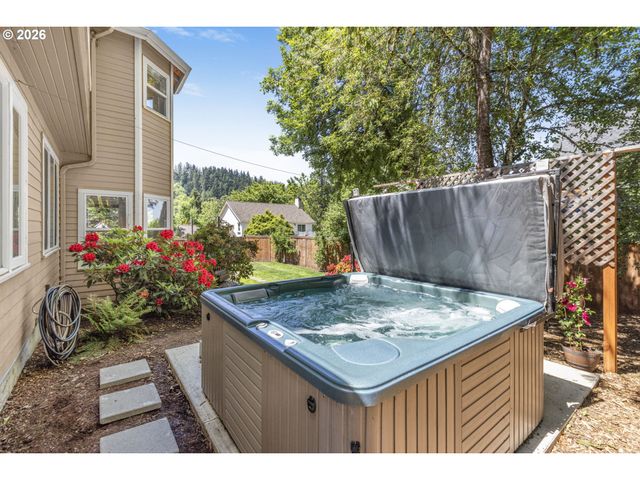 2669 AUGUSTA St, Eugene, OR 97403