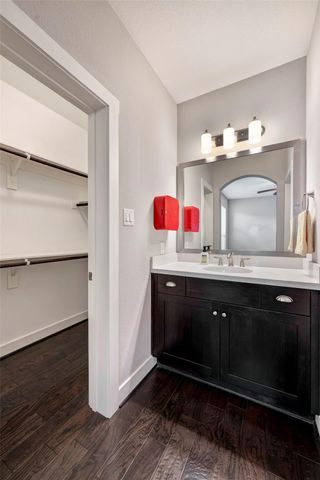 2424 Couch Street, Houston, TX 77008