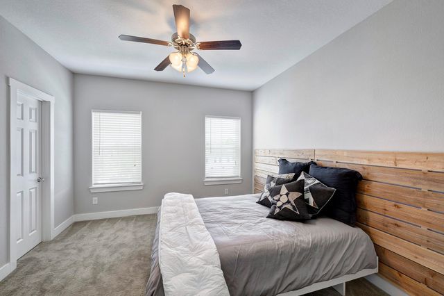 2424 Couch Street, Houston, TX 77008