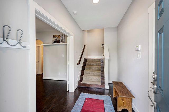 2424 Couch Street, Houston, TX 77008