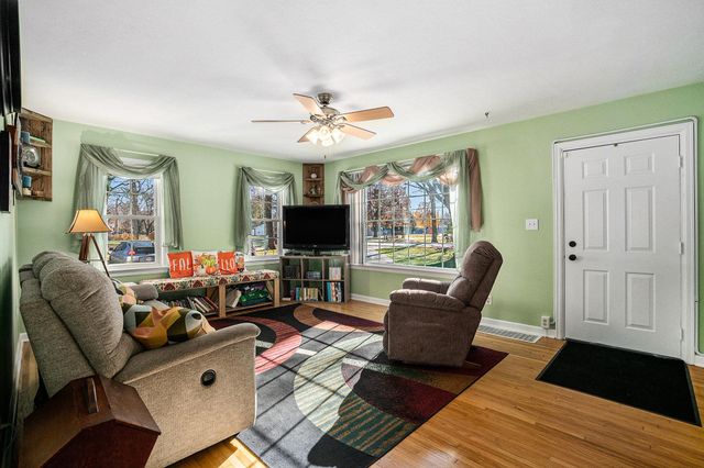 1711 W Clinton Street, Goshen, IN 46526