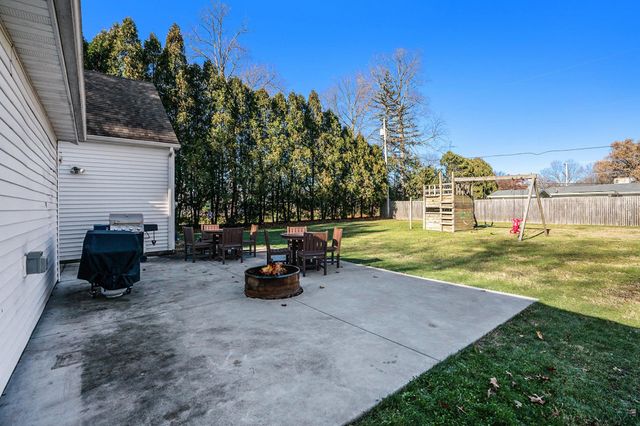 1711 W Clinton Street, Goshen, IN 46526