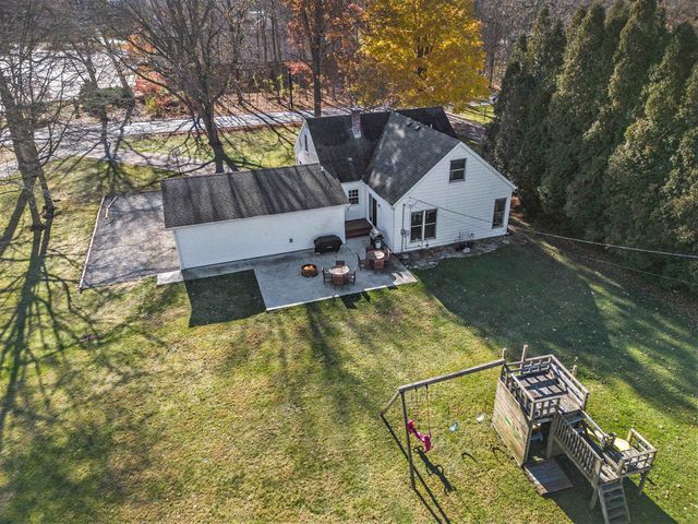 1711 W Clinton Street, Goshen, IN 46526