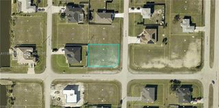 1112 NW 8th Pl, Cape Coral, FL 33993