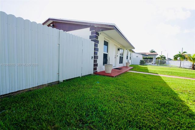 14515 SW 105th Court 0, Miami, FL 33176