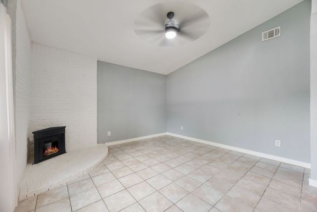 1512 Sherman Street, Arlington, TX 76012