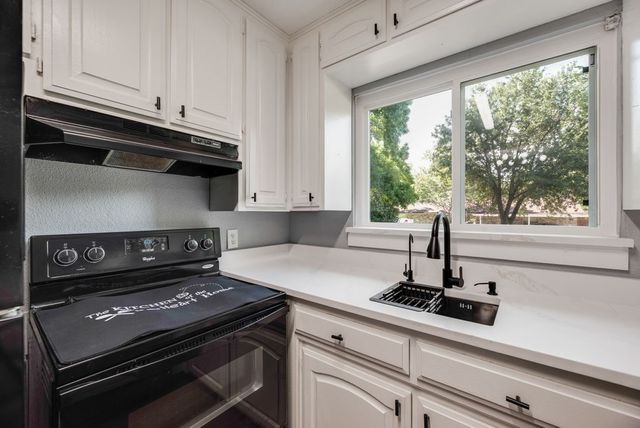1512 Sherman Street, Arlington, TX 76012