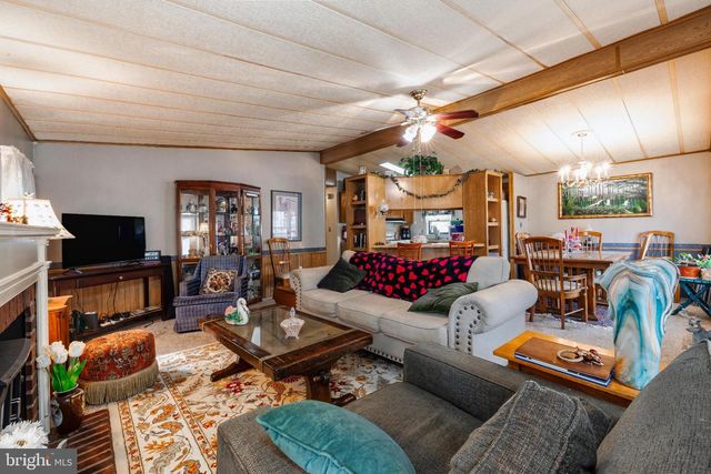 16 HOLLY CT, Mays Landing, NJ 08330