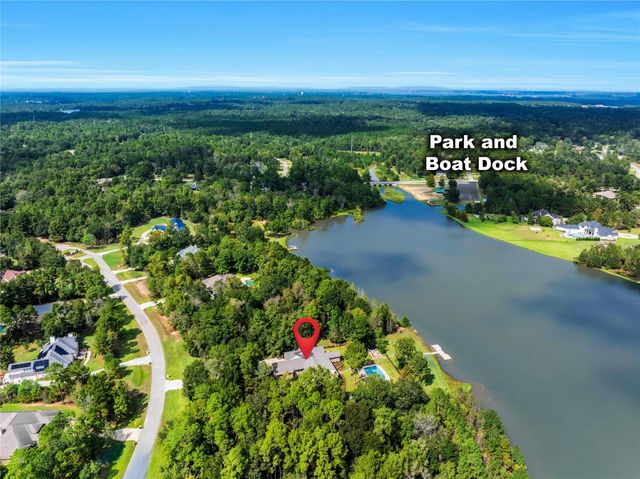 240 Lakeside Hills Drive, Montgomery, TX 77316