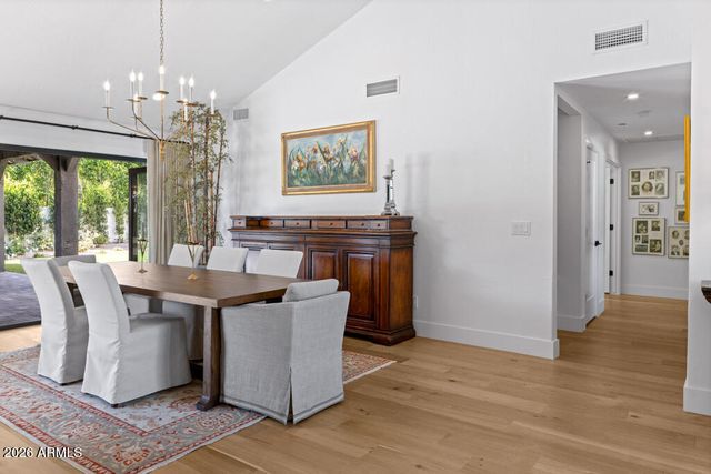 9627 E Gold Dust Avenue, Scottsdale, AZ 85258