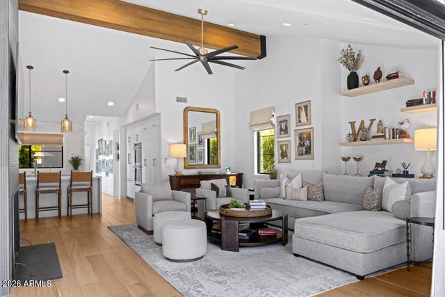 9627 E Gold Dust Avenue, Scottsdale, AZ 85258