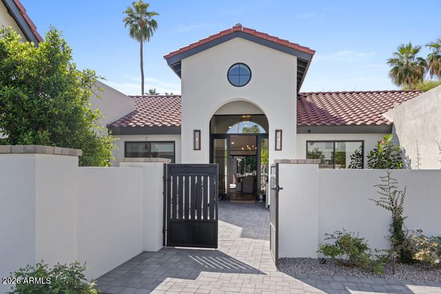 9627 E Gold Dust Avenue, Scottsdale, AZ 85258