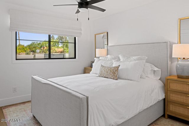 9627 E Gold Dust Avenue, Scottsdale, AZ 85258