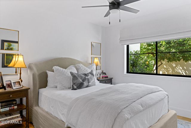 9627 E Gold Dust Avenue, Scottsdale, AZ 85258