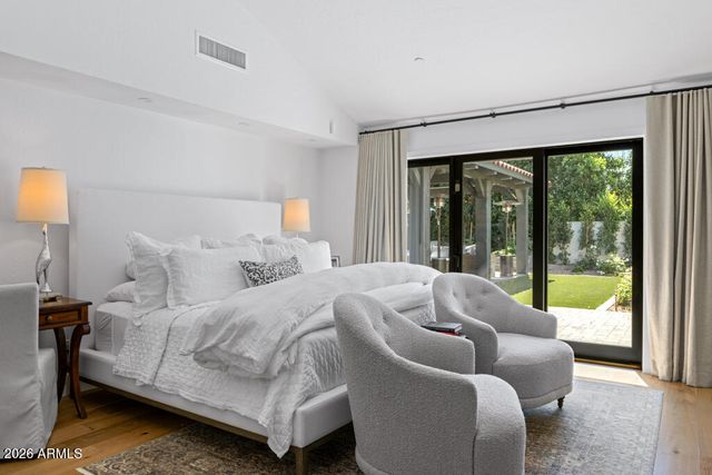 9627 E Gold Dust Avenue, Scottsdale, AZ 85258