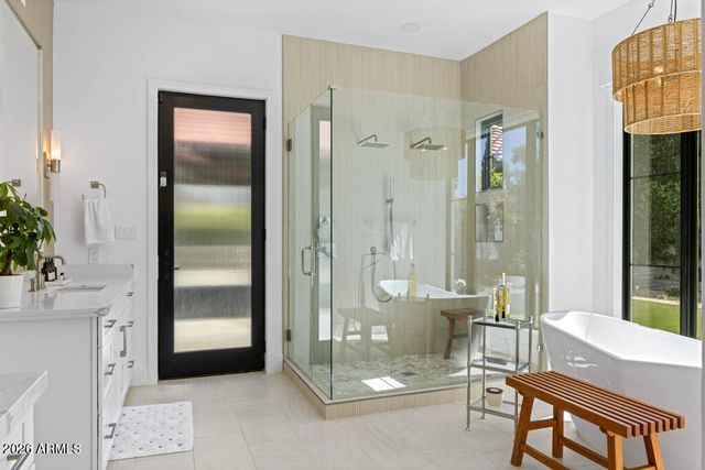 9627 E Gold Dust Avenue, Scottsdale, AZ 85258