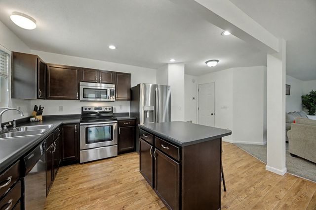 10150 Meadow Glen Drive, Independence, KY 41051