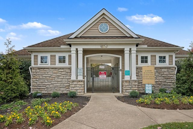 10150 Meadow Glen Drive, Independence, KY 41051