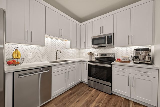 3330 Las Palmas Street 22, Houston, TX 77027