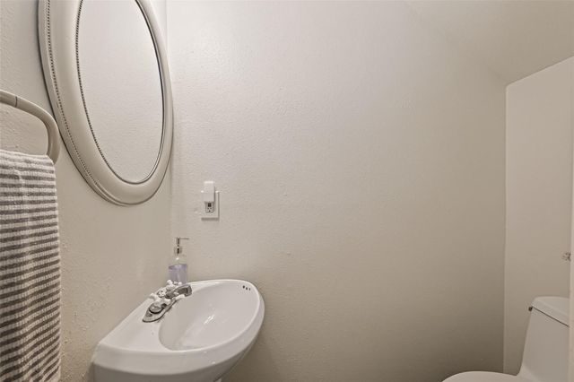3330 Las Palmas Street 22, Houston, TX 77027