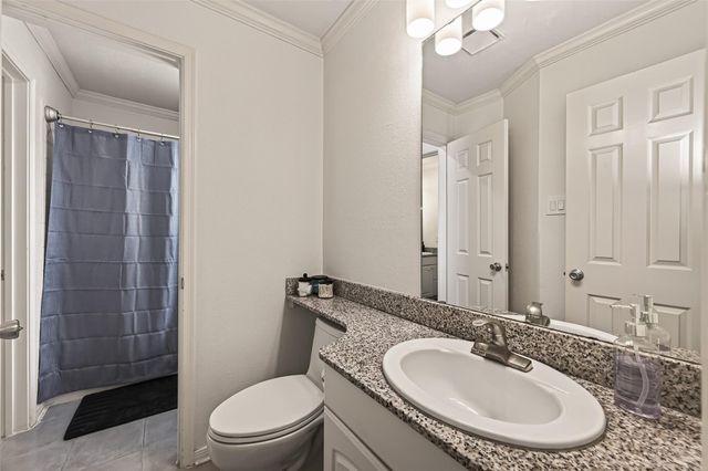 3330 Las Palmas Street 22, Houston, TX 77027