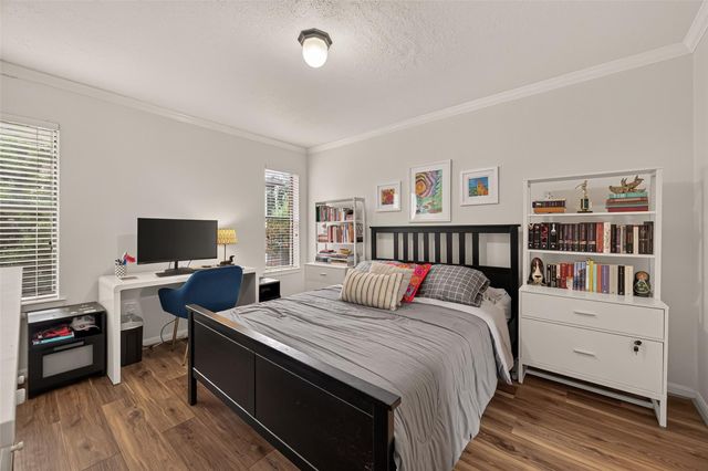 3330 Las Palmas Street 22, Houston, TX 77027