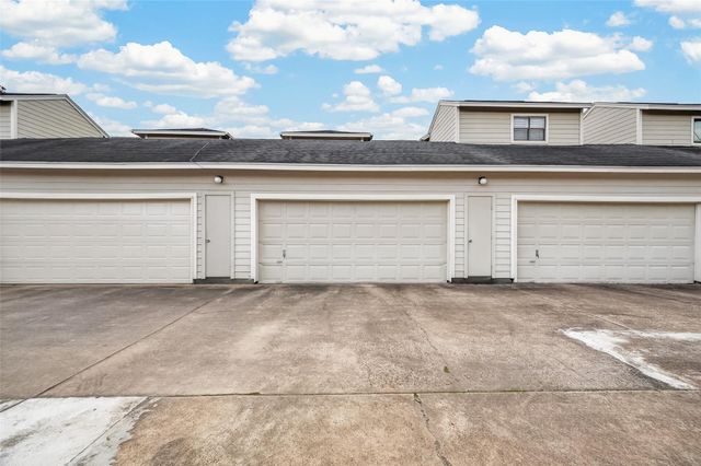 3330 Las Palmas Street 22, Houston, TX 77027