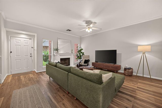 3330 Las Palmas Street 22, Houston, TX 77027