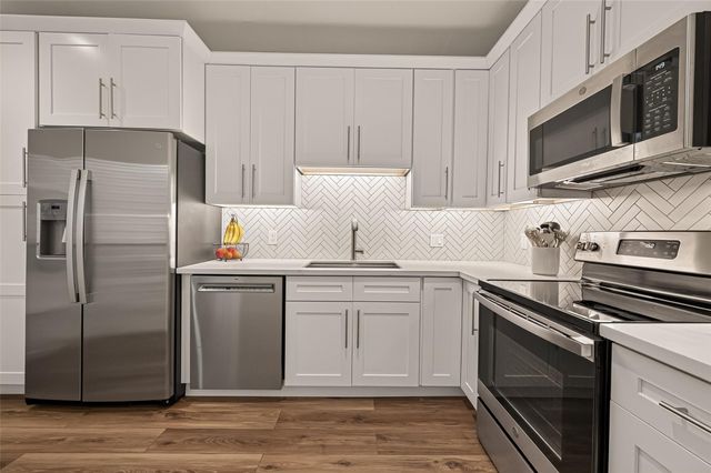 3330 Las Palmas Street 22, Houston, TX 77027